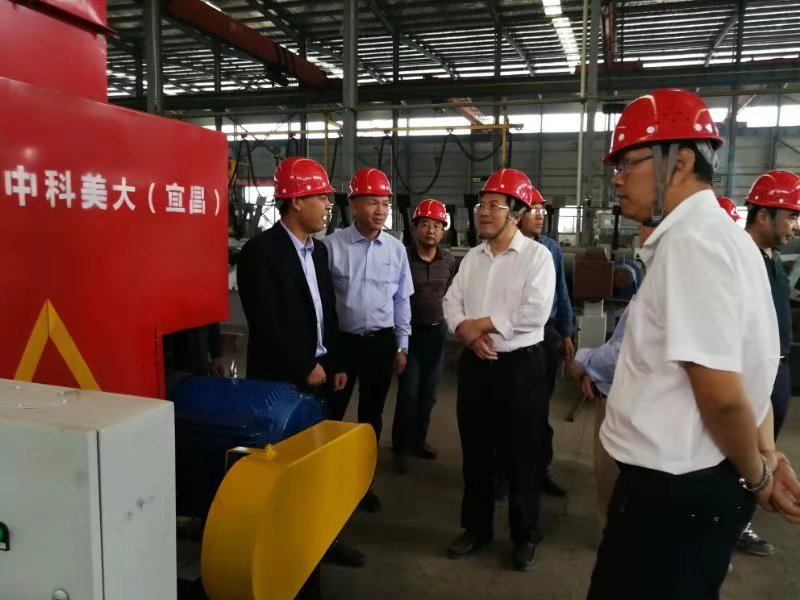 湖北省農(nóng)機(jī)局、宜昌市農(nóng)機(jī)局、當(dāng)陽畜牧局領(lǐng)導(dǎo)來我司參觀考察